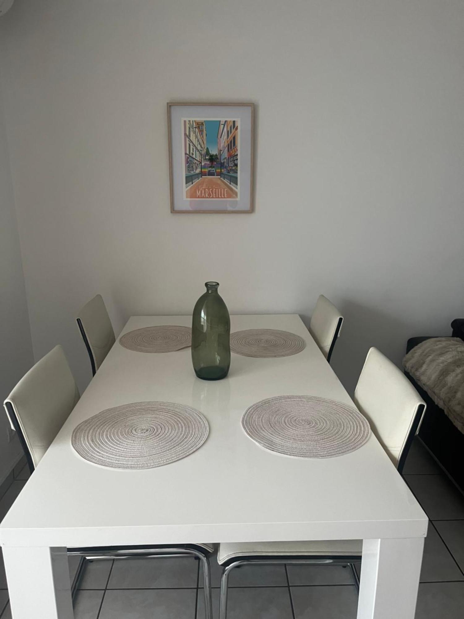 Appart T3 Proche Metro -Draps Et Serviettes Inclus Marseilles Buitenkant foto